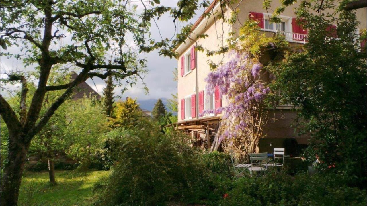 au jardin Bed & Breakfast Zuchwil Bagian luar foto